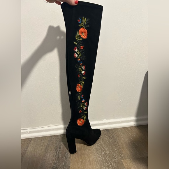 STEVE MADDEN lightly worn knee high embroidered boots - Picture 2 of 8